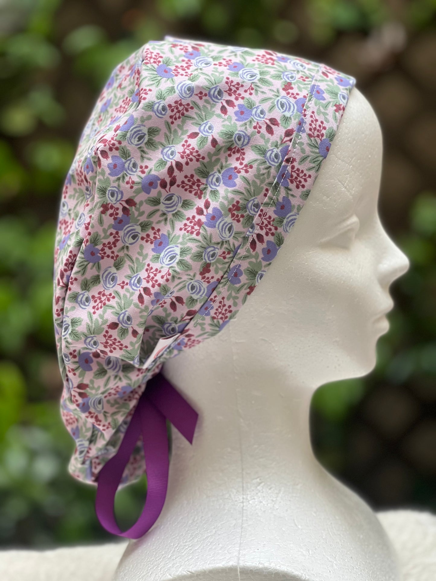 Leila ponytail scrub cap, lilac