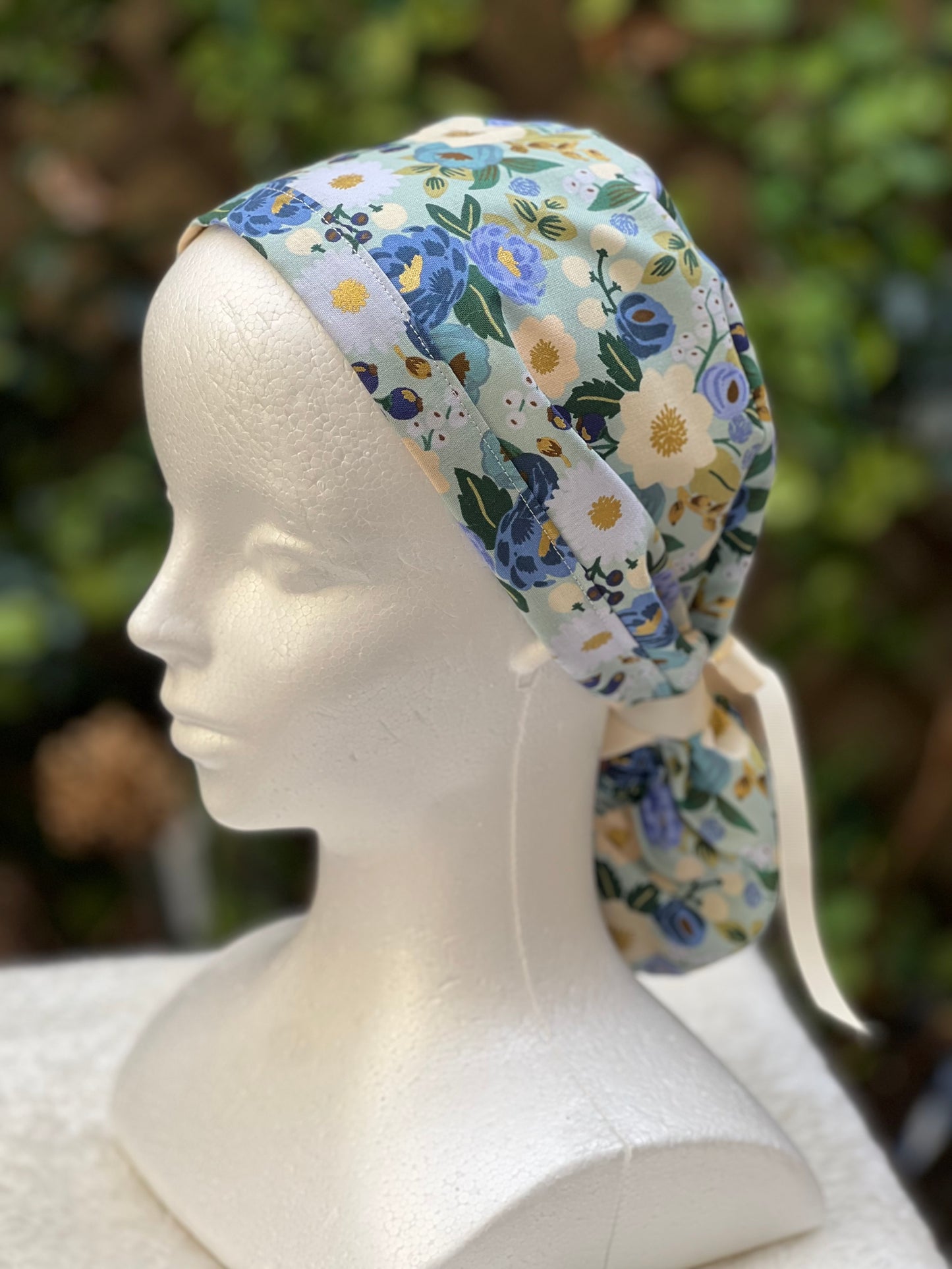 Jamesia ponytail scrub cap