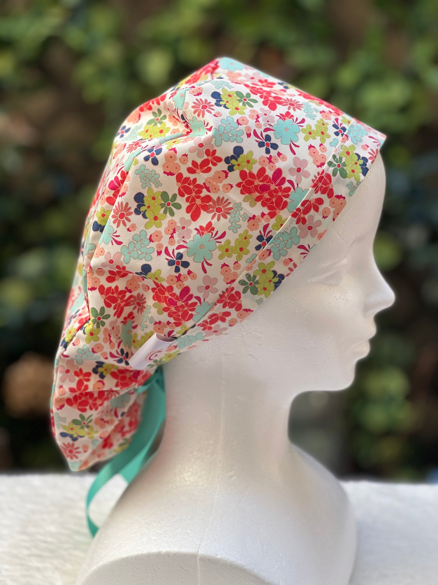 Divina - Ponytail Cap