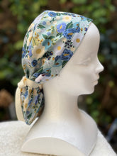 Load image into Gallery viewer, Jamesia ponytail scrub cap
