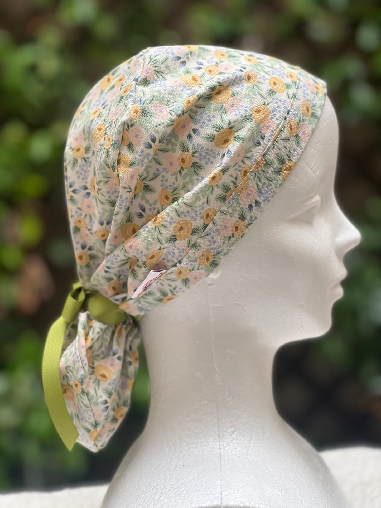 Kelsi ponytail scrub cap, mint mini