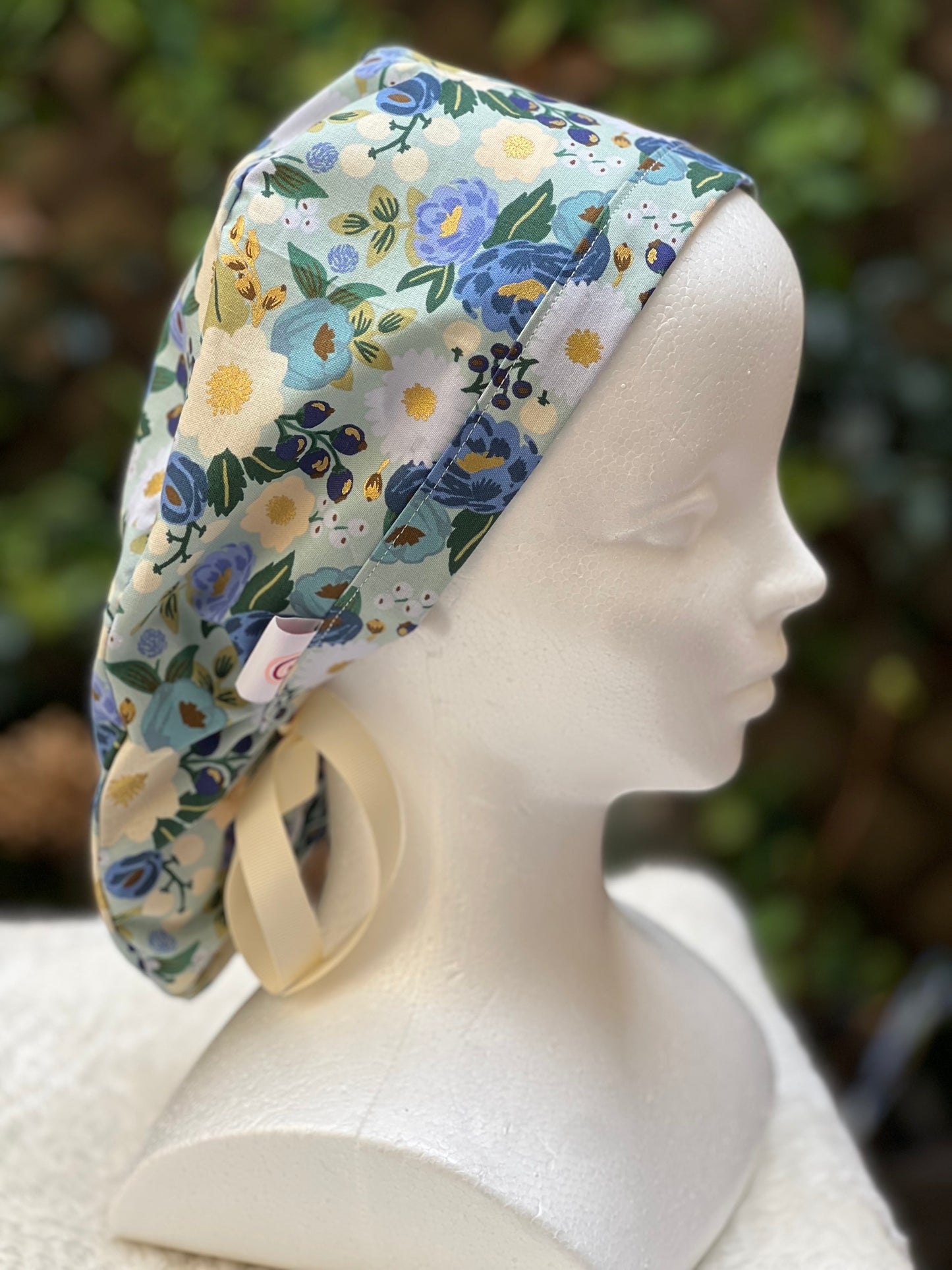 Jamesia ponytail scrub cap