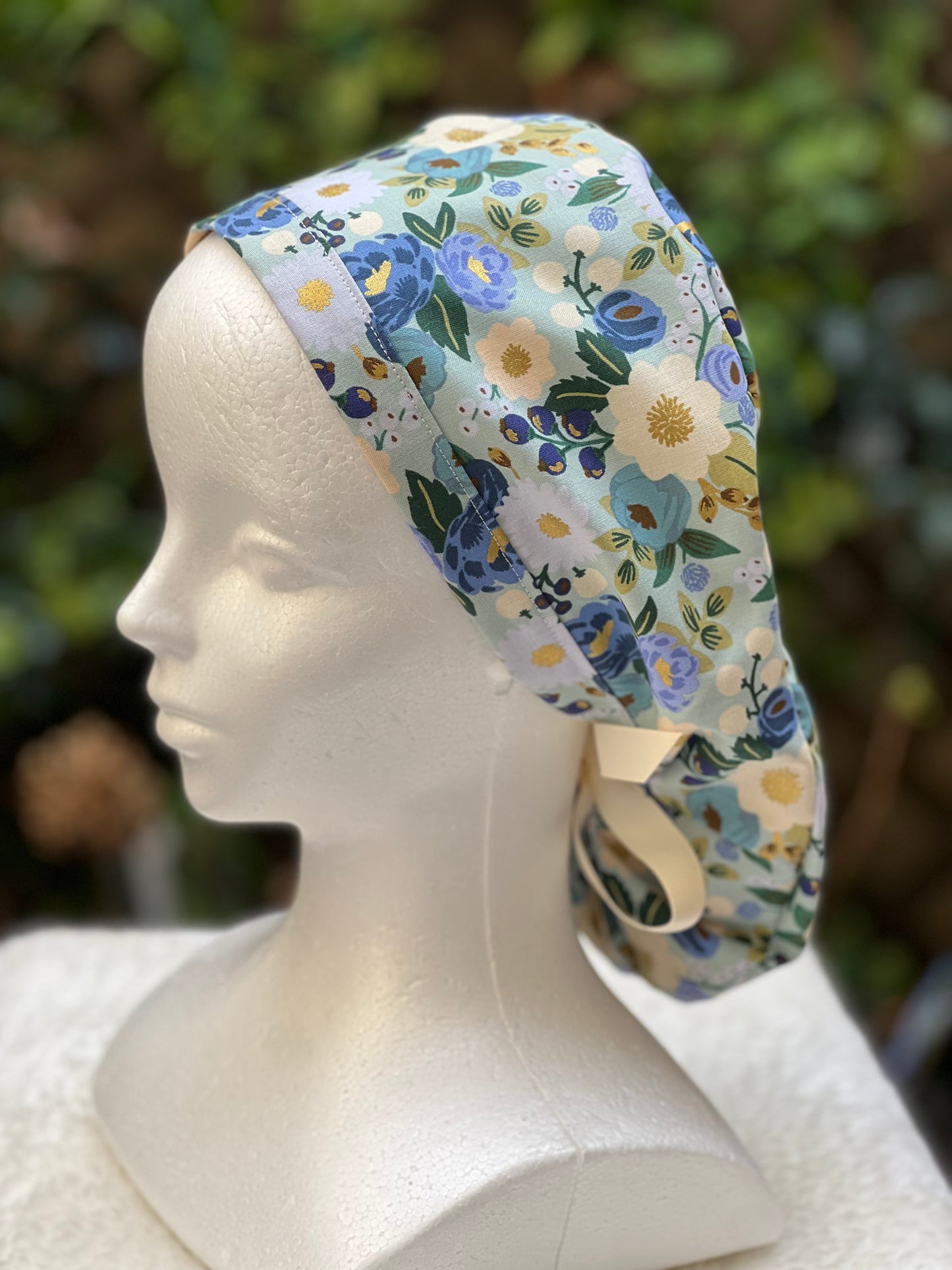 Jamesia ponytail scrub cap