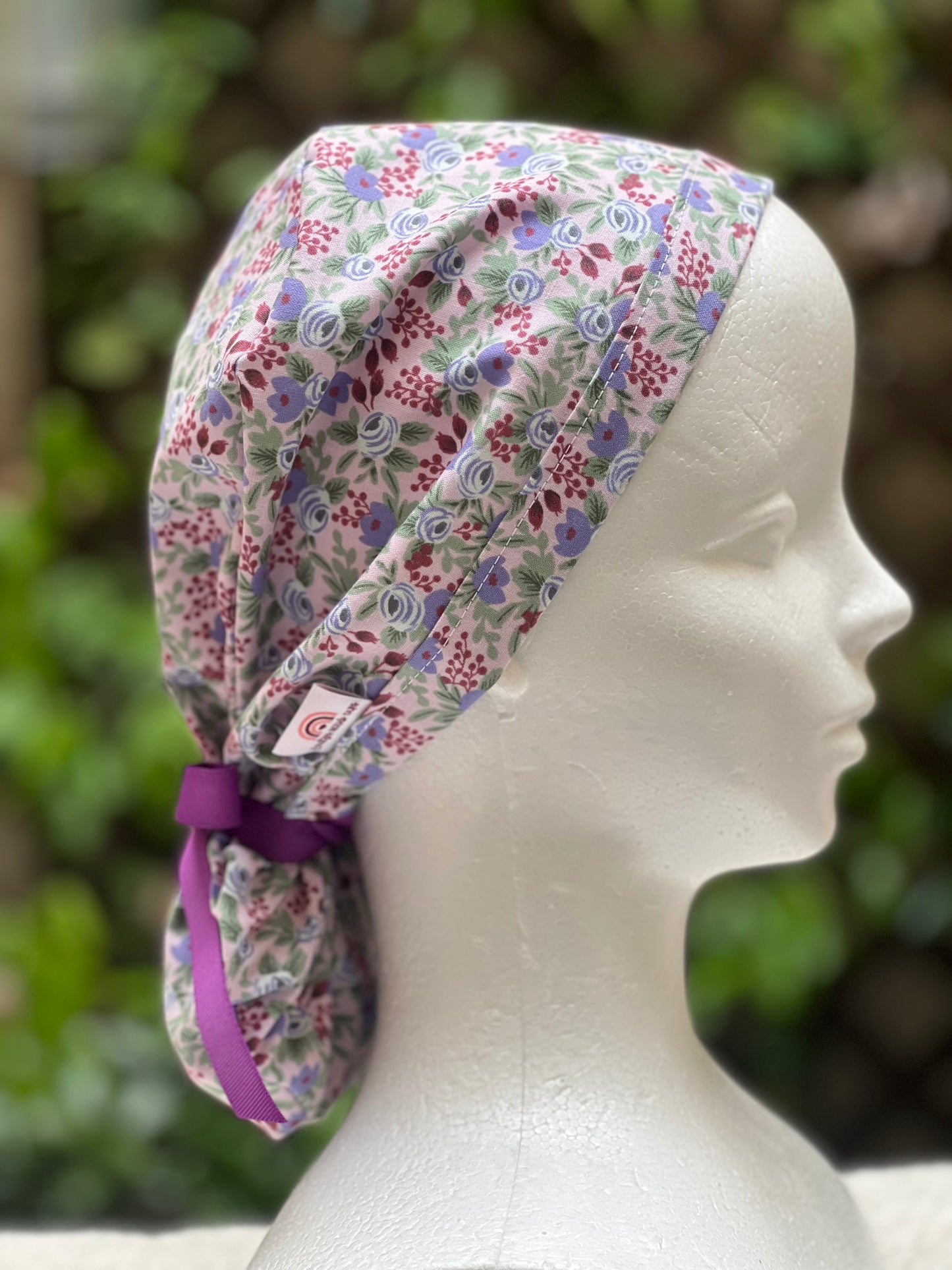 Leila ponytail scrub cap, lilac
