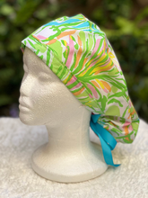 Load image into Gallery viewer, Elia Ponytail Scrub Cap
